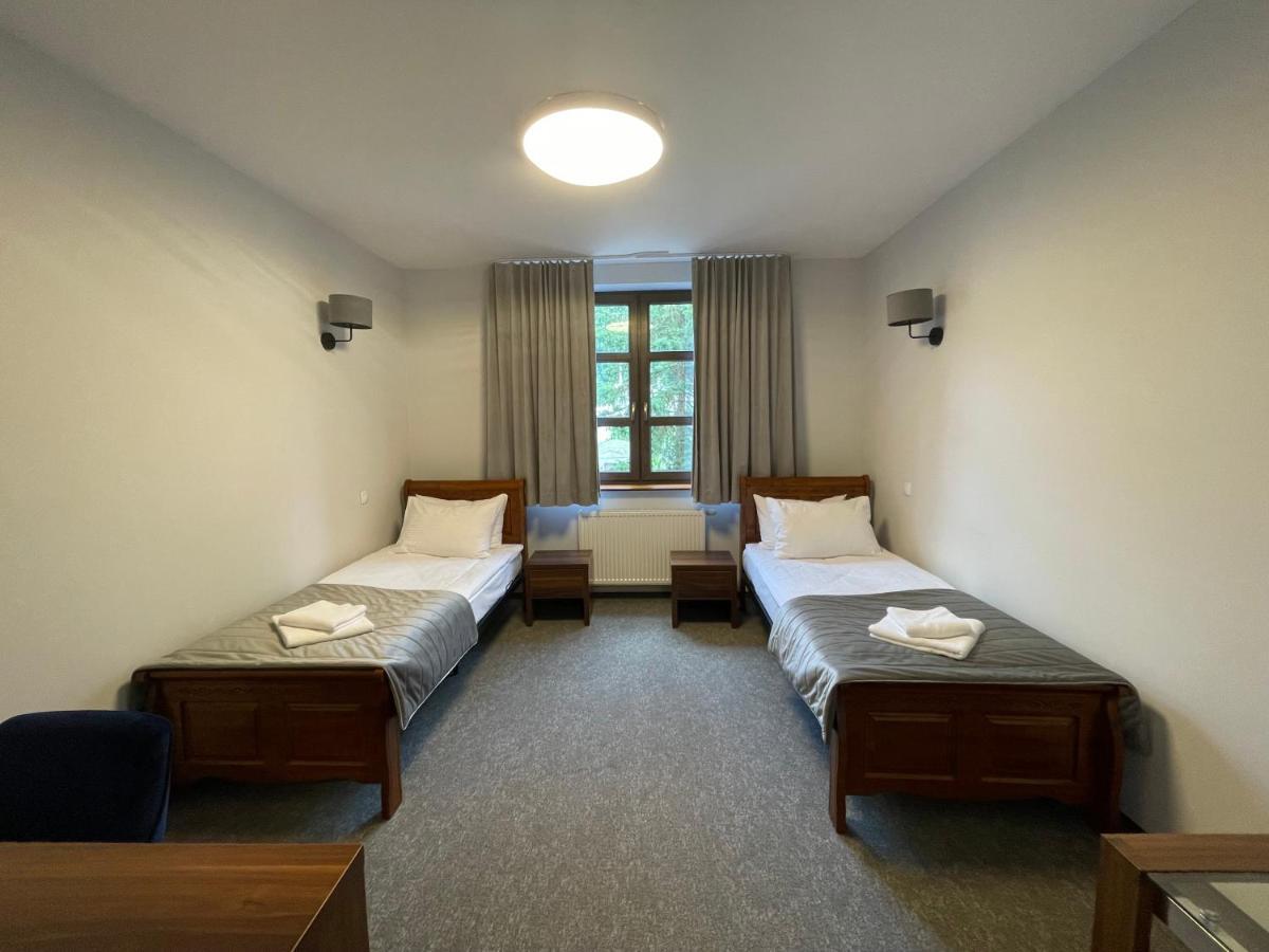 Red Hotel 3*